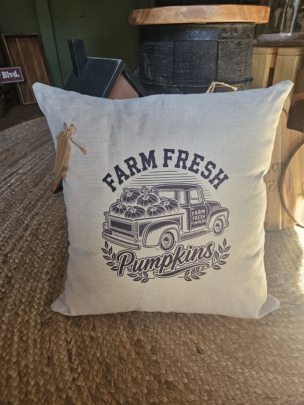 Farm Fresh Pumpkins Decorative Throw Pillow - Cream